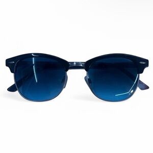 Stylish Blue Sunglasses